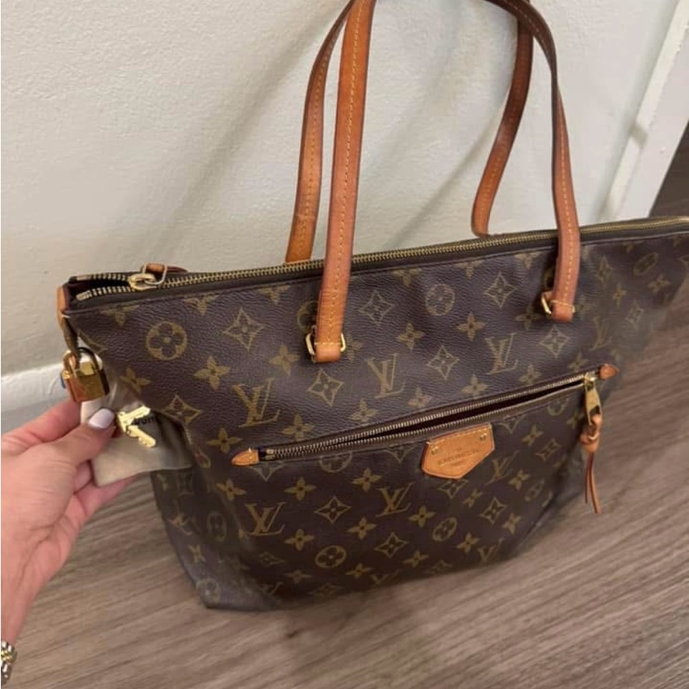 Louis Vuitton Monogram Canvas Tote with Tan Leather Trim Iena MM - Picture 2 of 5
